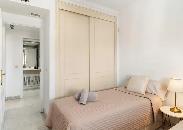 Sunresting Puerto Banus * ماربيا
